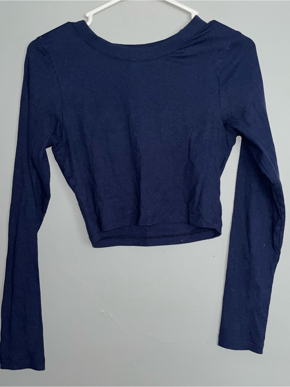 PINK Victoria's Secret Navy Cropped Long-Sleeve Tee